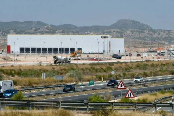 Un millón de metros cuadrados y un aparcamiento con 2.000 plazas para que más empresas se sumen a Amazon