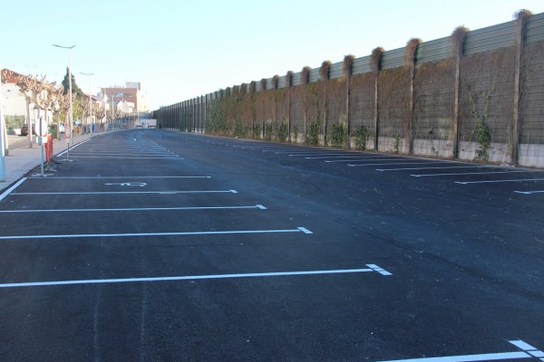 Beniel da un paso al frente para ganar aparcamientos públicos: implanta 200 plazas en el casco urbano