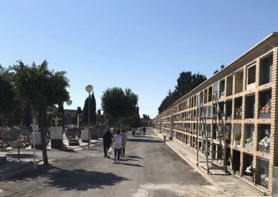 Cinco empresas pelean por los 2,6 millones de la contrata del cementerio de Alicante
