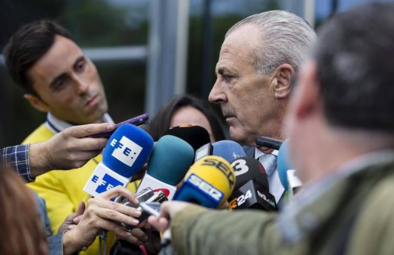 Dimite el fiscal jefe de Castellón tras colarse para recibir la vacuna contra la covid-19