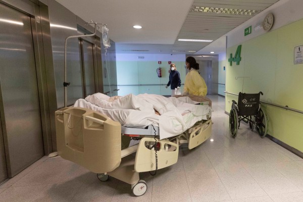 La tercera ola sigue golpeando sin piedad a la Región: 17 muertos elevan a 976 los fallecidos por la covid-19