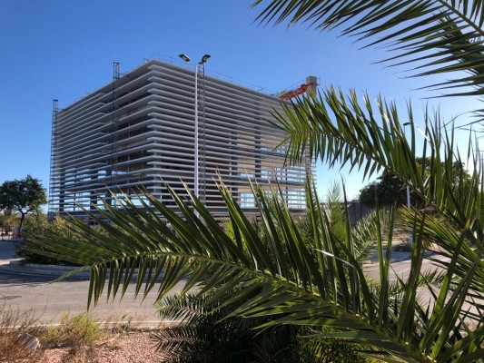 Elche Campus Tecnológico vuelve al mercado: rebaja de venta, a la UMH inclusive, y a alquilar en dos meses
