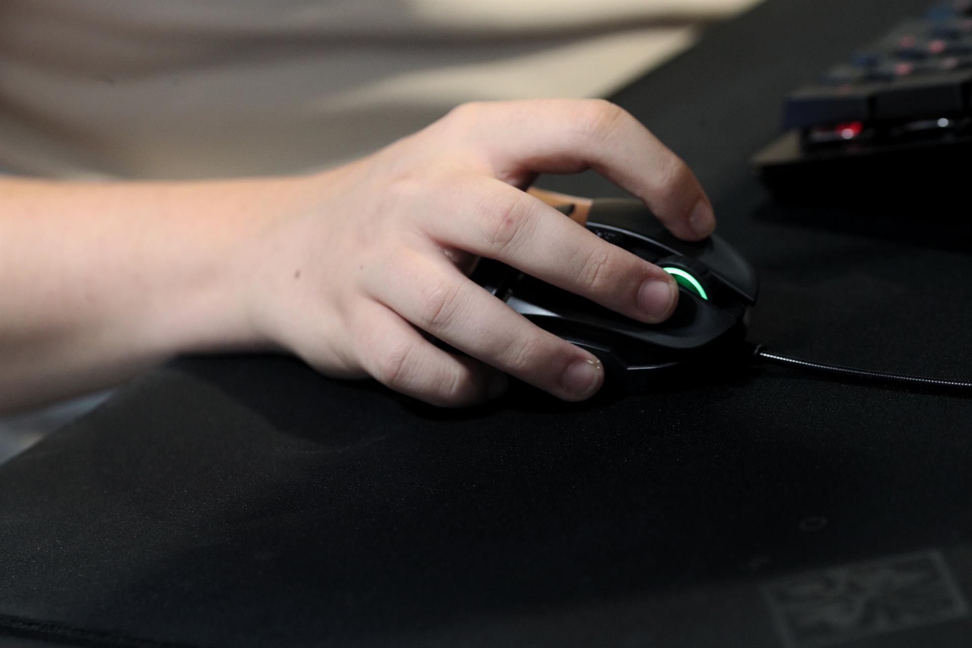 Los jóvenes obtienen peor resultado académico cuando juegan a videojuegos entre semana