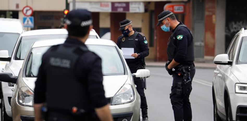 El primer día de las nuevas restricciones se salda con 555 sanciones en la Comunitat Valenciana