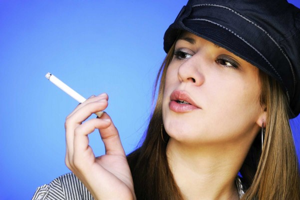 Más del 40% de los jóvenes considera que el tabaco no es una droga