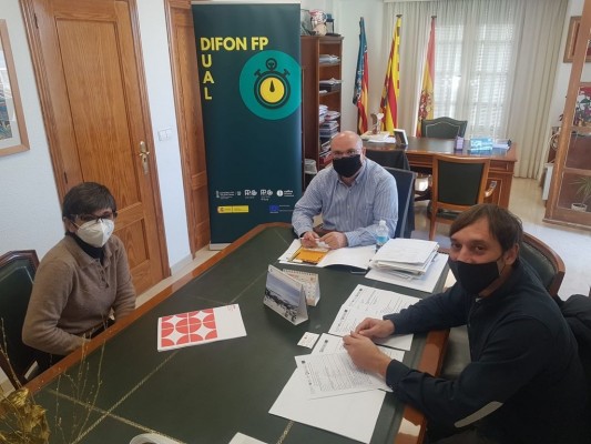 El Ayuntamiento de la Vila Joiosa se suma a la apuesta por la Formación Profesional Dual
