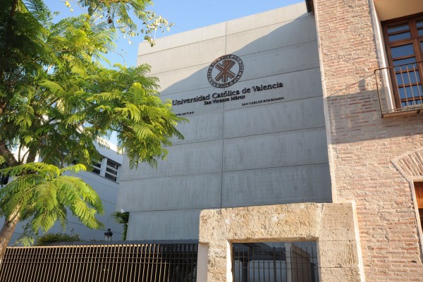La Universidad Católica suspende la docencia presencial desde este jueves por la covid