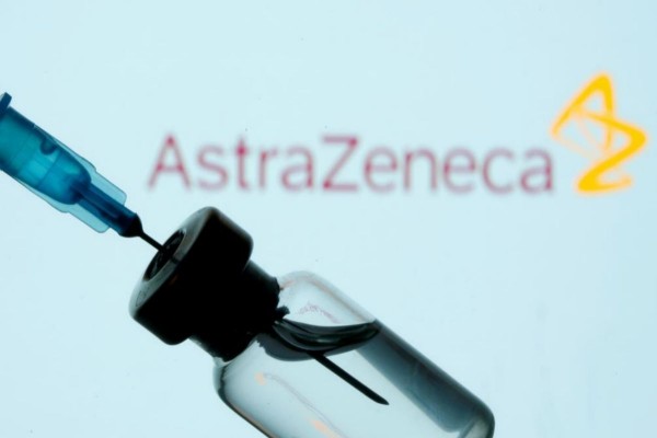 La UE le recuerda a AstraZeneca los 336 millones de euros que le adelantaron para la vacuna