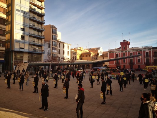 La hostelería de Vila-real se concentrará todos los miércoles con una cacerolada en la Plaza Mayor