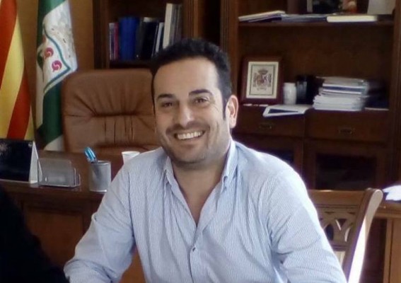 El PSPV busca la dimisión de los alcaldes con 'vacuna vip' para dejar al PP aislado