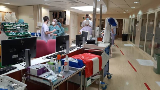 El fin de semana deja en Elche 5 fallecidos por covid y más presión hospitalaria