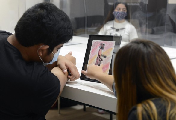 La obra de Antonio López acerca el arte a personas en riesgo de exclusión social