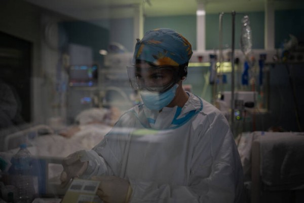 El coronavirus deja en la Comunitat su semana más letal y con el mayor estrés hospitalario

