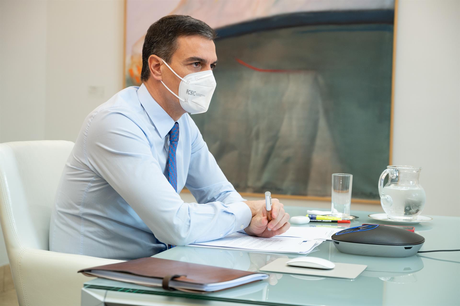 Sánchez defiende la estrategia de vacunación y asegura que se 