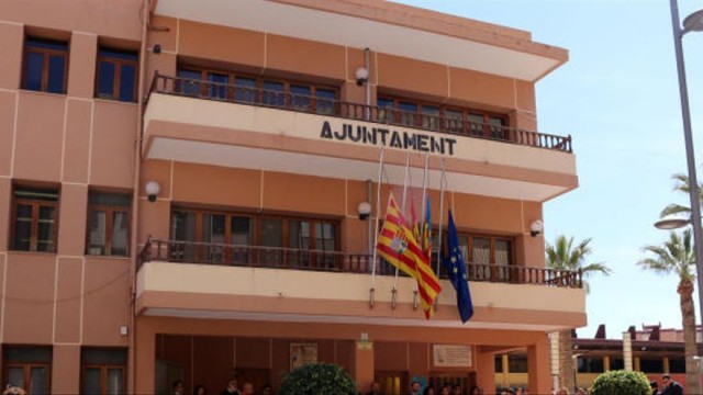 El Campello decreta el cierre de todas las instalaciones públicas a las 20:00 horas