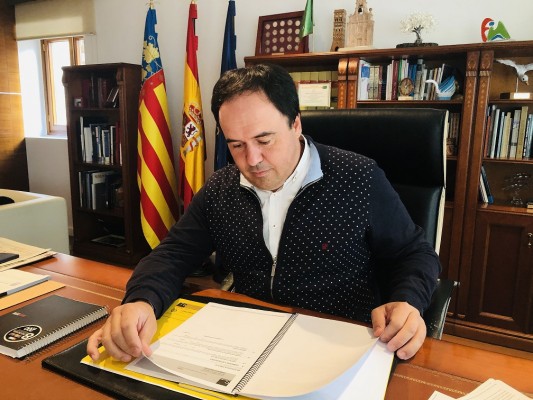 Finestrat inyectará un millón de euros en la población por el impacto de la pandemia