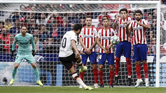 El Valencia lleva una década sin ganar a domicilio al Atlético