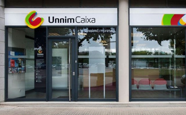 BBVA vende a KKR una cartera de activos no productivos de Unnim por 700 millones