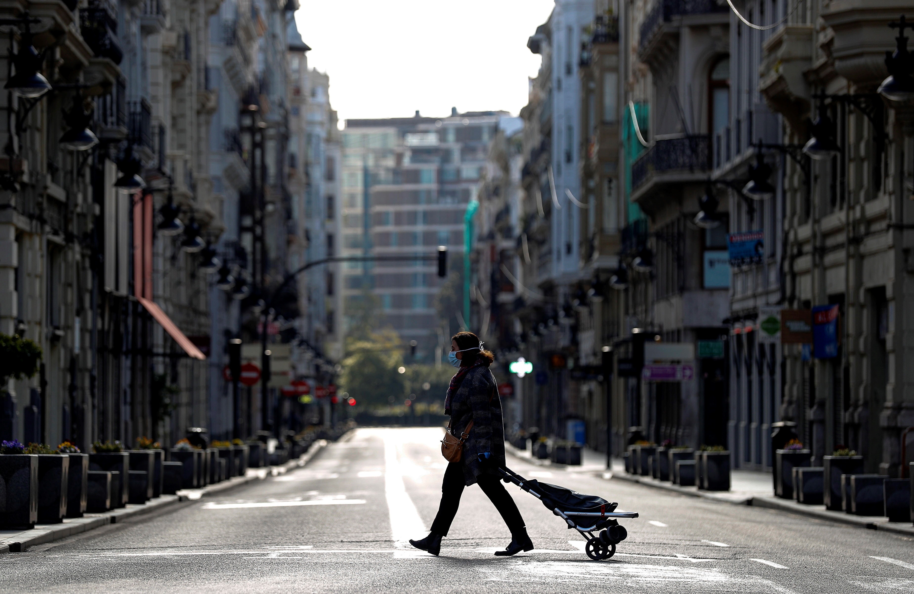 La covid en la Comunitat sigue en ascenso imparable: 9.810 casos nuevos y 96 fallecimientos