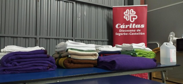 El Ayuntamiento de València aprueba un convenio con Cáritas para el acompañamiento de personas sin hogar