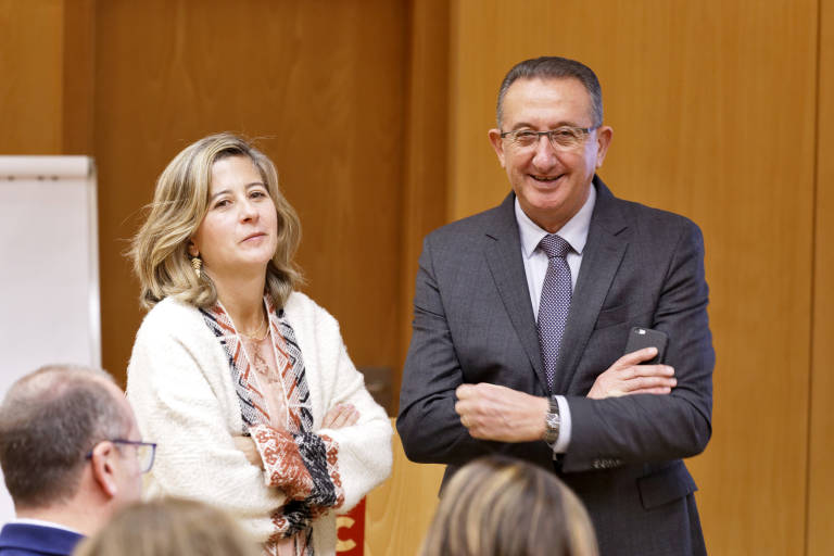 Carmen Álvarez y Manuel Rubert, directora y presidente de Cevisama, respectivamente, en una fotografía de archivo. - 