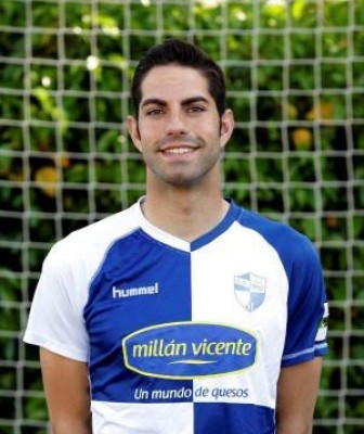 El delantero Javi Bolo, octavo jugador que deja el Lorca Deportiva en el mercado de invierno