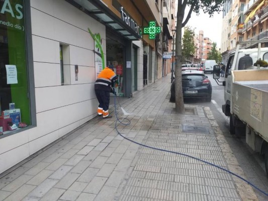 Alicante adelanta el cierre de centros municipales a las 18:00 horas y refuerza la limpieza viaria