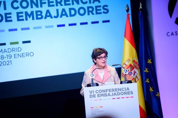 El Gobierno presenta su plan para garantizar el acceso a vacunas de países pobres que espera que asuma la UE
