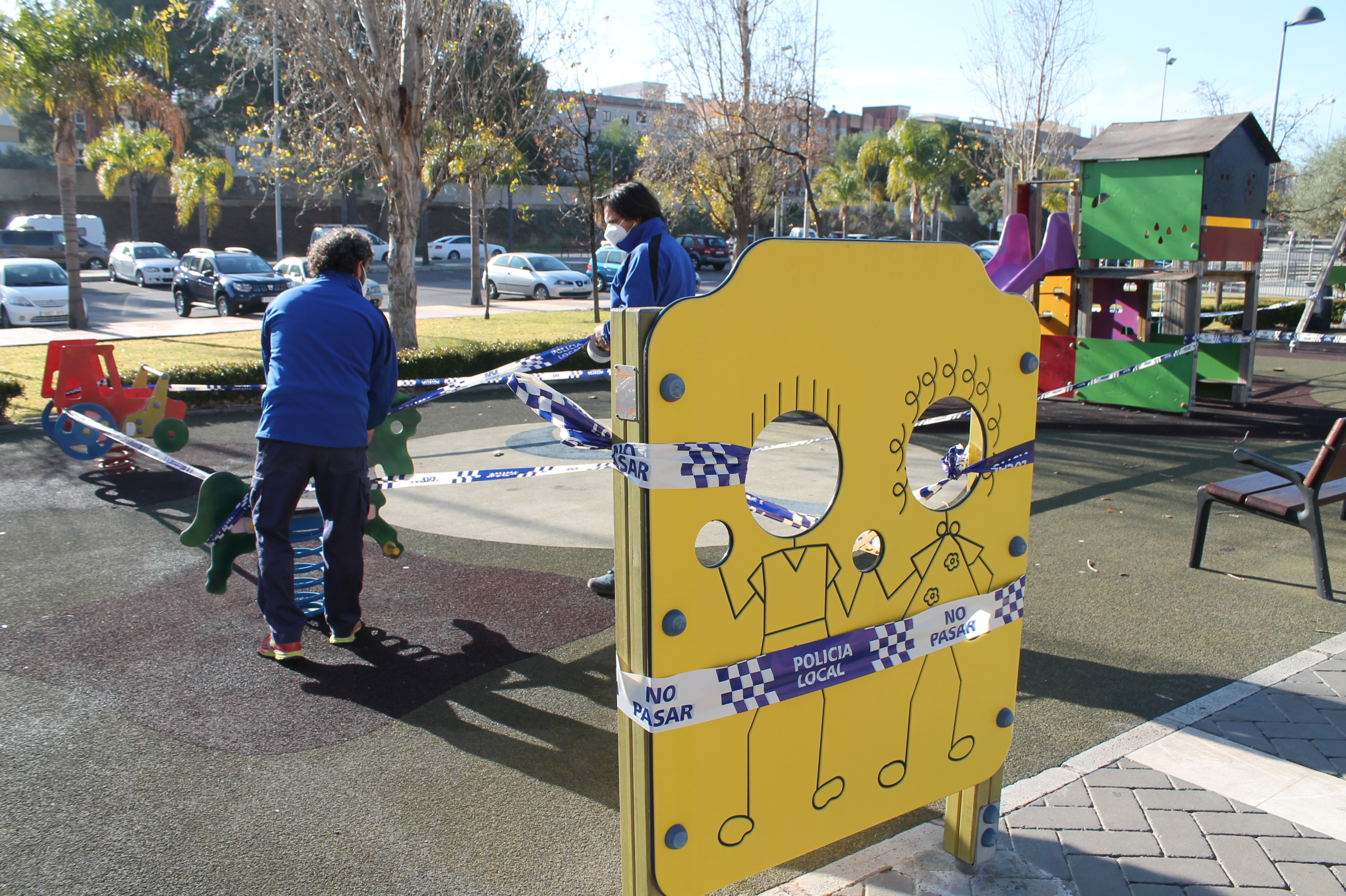 Benicàssim cierra parques y suspende el mercado semanal como prevención de la covid