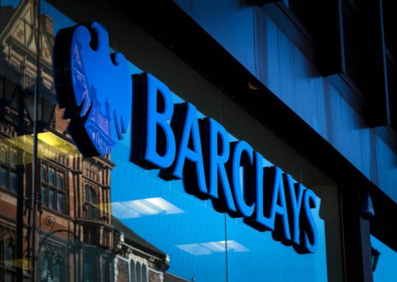 Barclays mejora el potencial de las acciones de Bankinter, Santander, BBVA y Caixabank