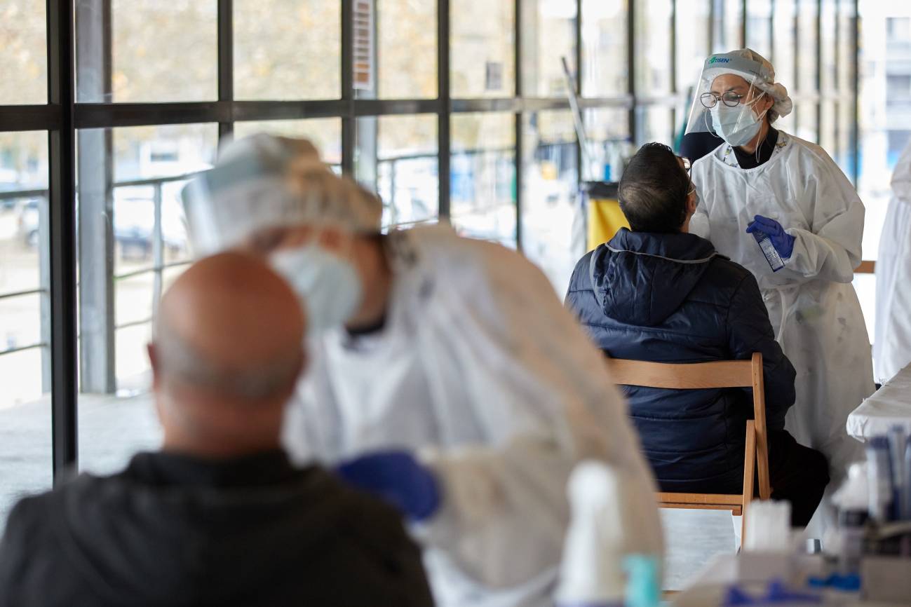 España registra el peor fin de semana de la pandemia con 84.287 nuevos casos de covid