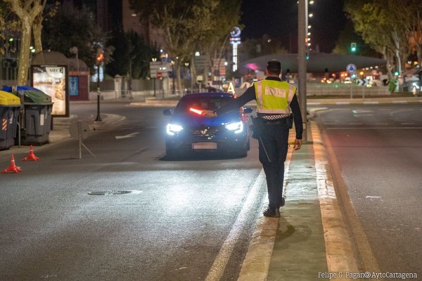 Seis bares multados en Cartagena por servir a sus clientes dentro del local este pasado fin de semana