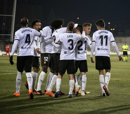 El Valencia enlaza tres victorias seguidas más de un año después
