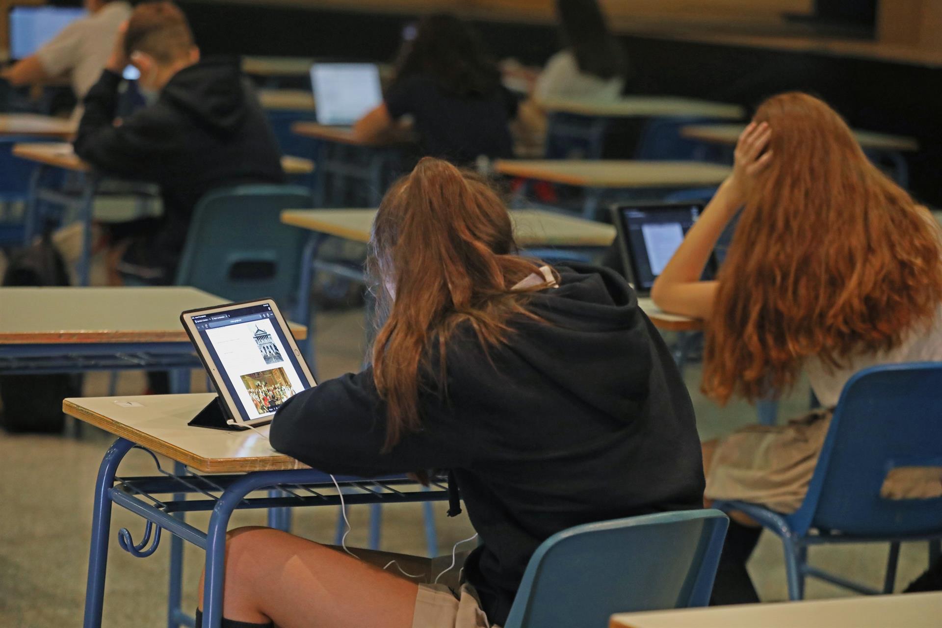 La Generalitat mejora el acceso a Internet en los centros educativos públicos de la Comunitat