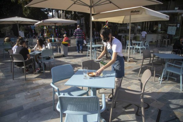 San Antón se desborda y Barrio Peral registra una alarmante tasa de positividad en Cartagena