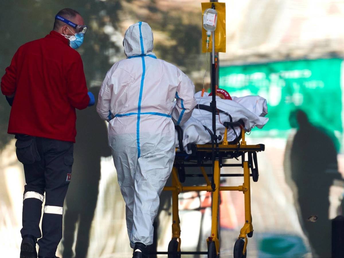 España registra un nuevo récord de contagios desde el inicio de la pandemia, 40.197 nuevos casos