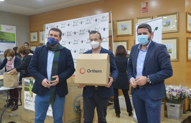 El Grupo Orthem dona 5.000 litros de leche para los más necesitados de la Región