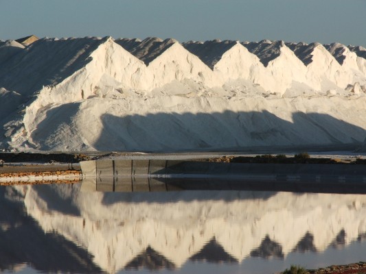 Las Salinas de San Pedro, un paraje natural que sigue surtiendo de 'oro blanco' a toda España