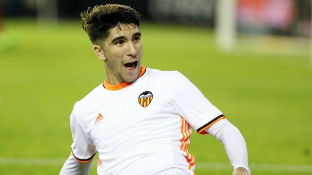 Lim aprueba la renovación de Carlos Soler 