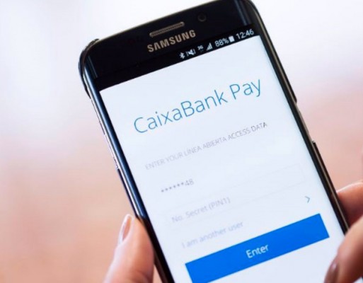CaixaBank cerró 2020 con más de tres millones de clientes registrados en Bizum