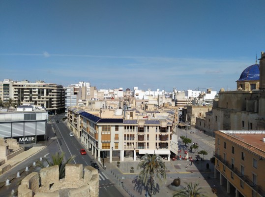 Elche otorga 440.000 euros de subvenciones para 67 peticiones de rehabilitación de edificios