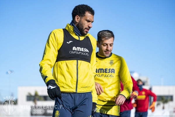 El Villarreal no descarta fichar si encuentra 