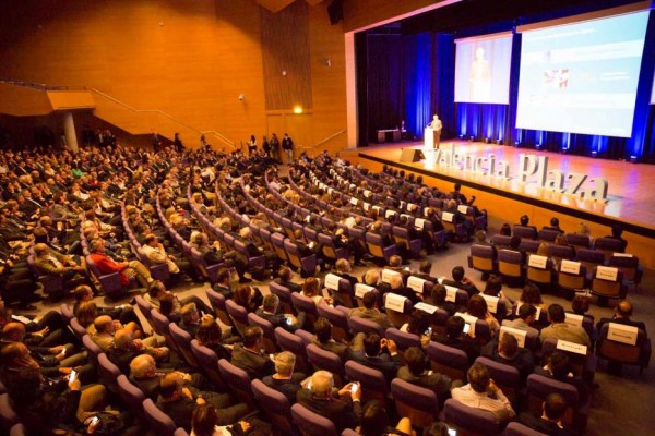 Valencia Plaza premia a Bankia Fintech, Baleària, AVE y Fundació per Amor a L' Art