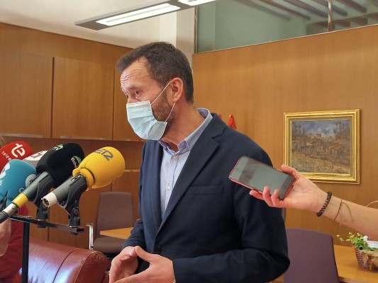 González esquiva la propuesta de rebaja impositiva de hosteleros de Elche: fía su futuro a superar la crisis sanitaria