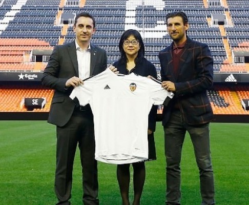 Miguel Ángel Angulo será el segundo entrenador de Gary Neville