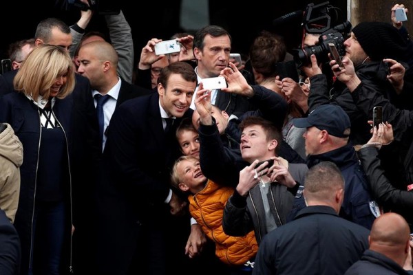 Elecciones francesas: la participación alcanza el 58,77% en París, cinco puntos menos que en 2012