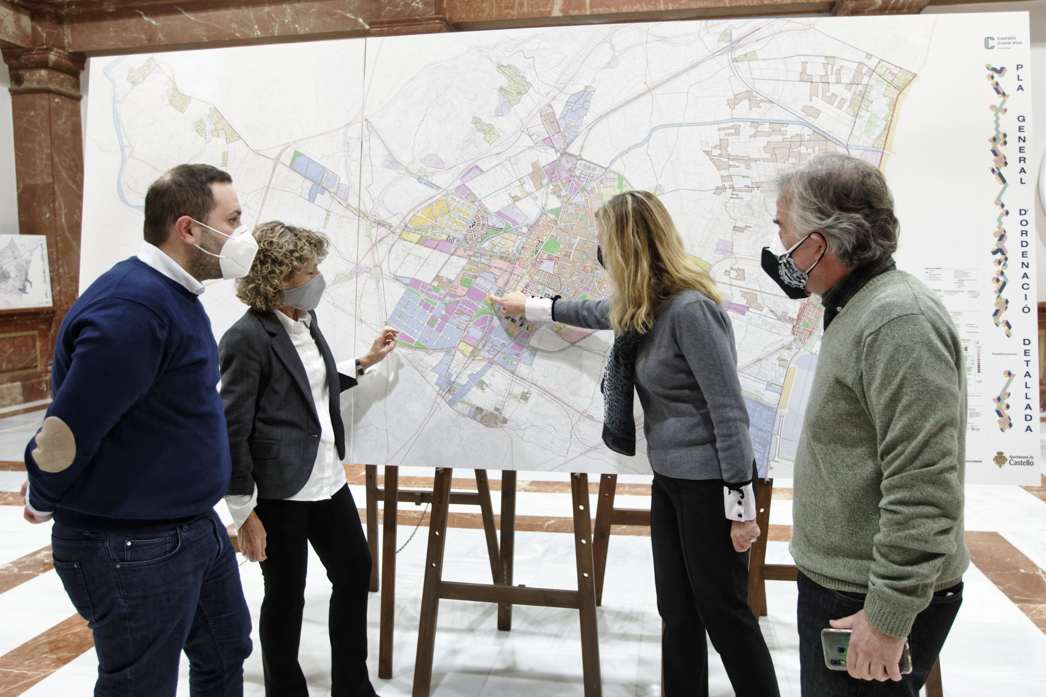 De izquierda a derecha: José Luis López, Consuelo Leal, Amparo Marco y Fernando Calduch. Fotos: Antonio Pradas - 