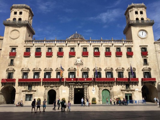 Alicante denuncia una suplantación institucional para estafar al adjudicatario de una obra