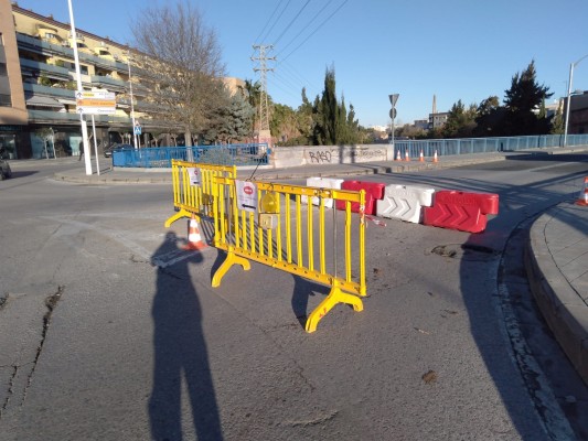 Alfafar, Llocnou, Sedaví, Benetússer y Massanassa reciben material para cerrar los accesos a la zona confinada