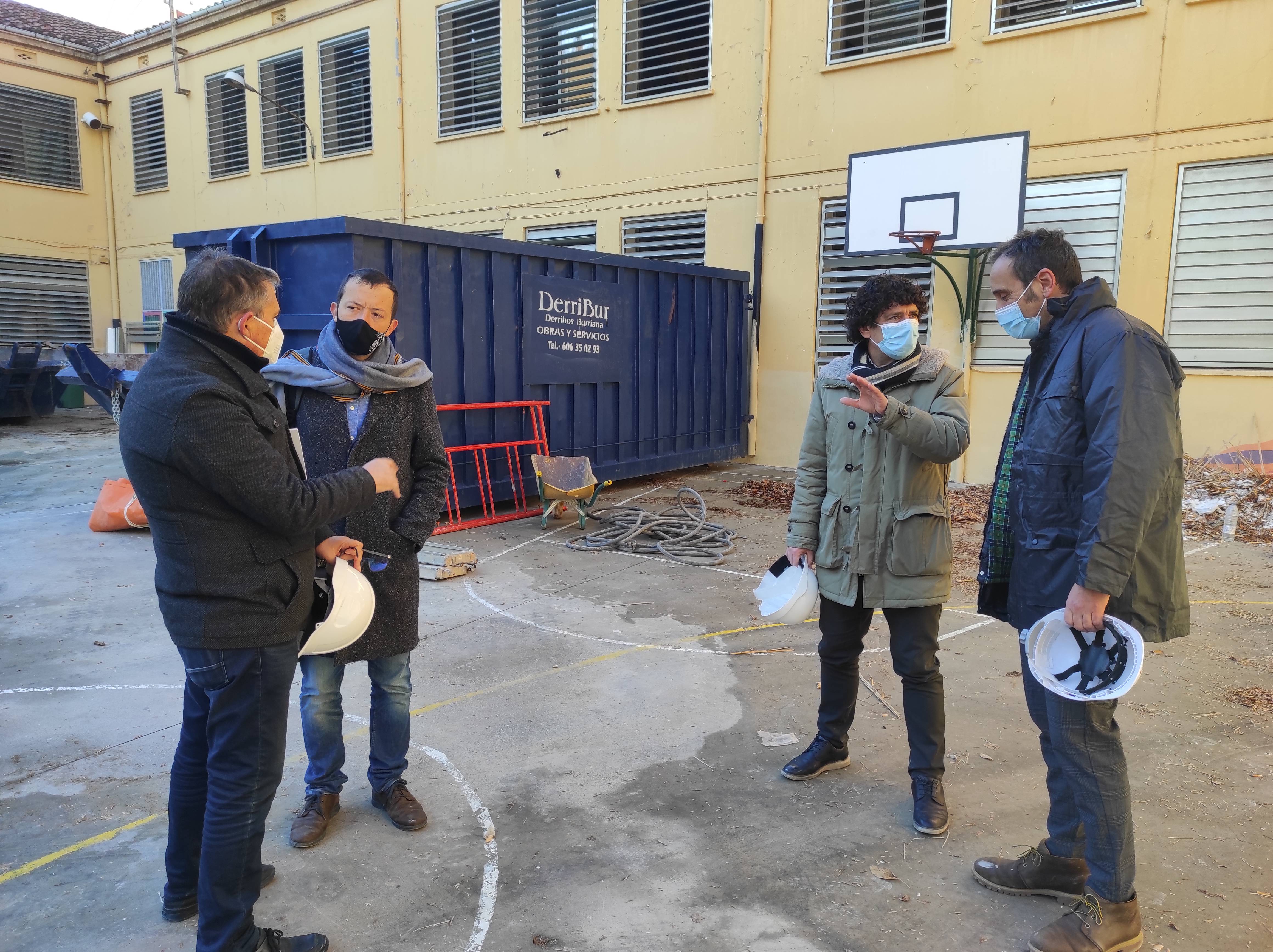 La sustitución del tejado del CEIP Cervantes avanza a buen ritmo tras invertir 573.000 euros